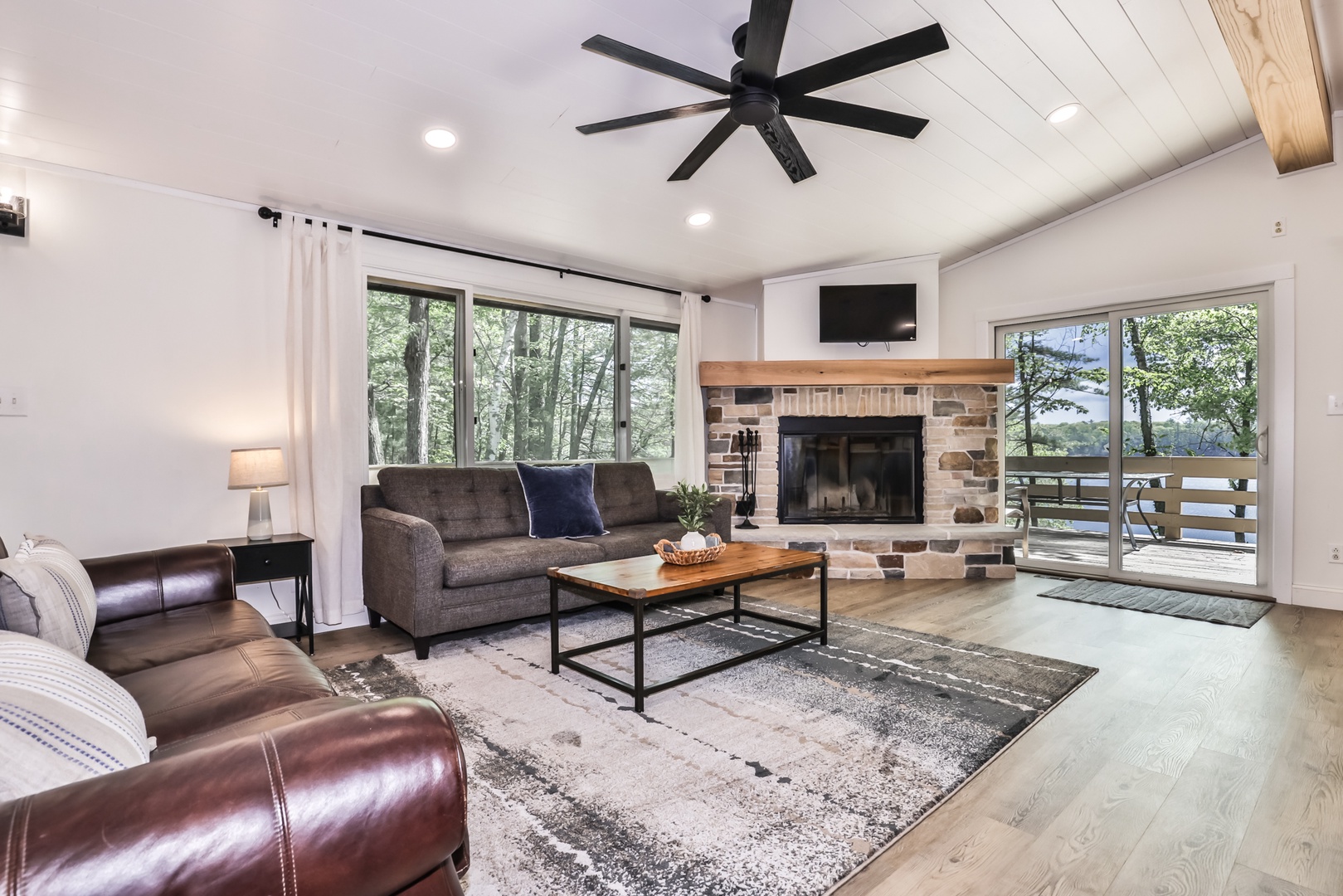 Shore Beats Work Lakehouse